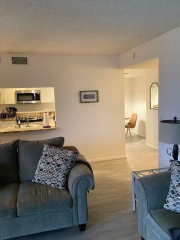 450 Egret Circle 9209, Delray Beach, FL 33444