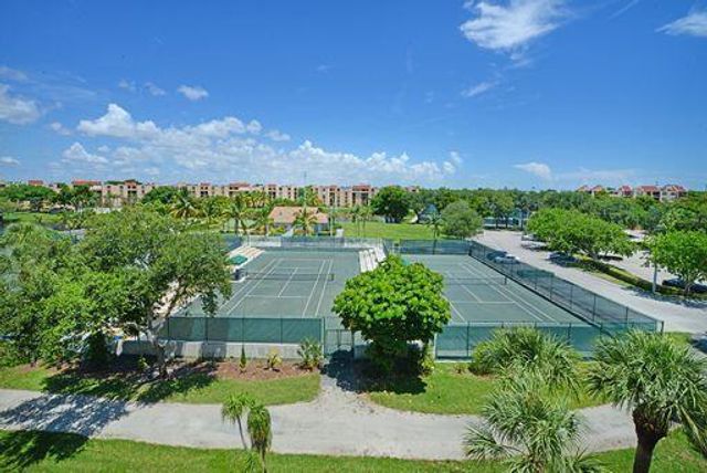 450 Egret Circle 9209, Delray Beach, FL 33444
