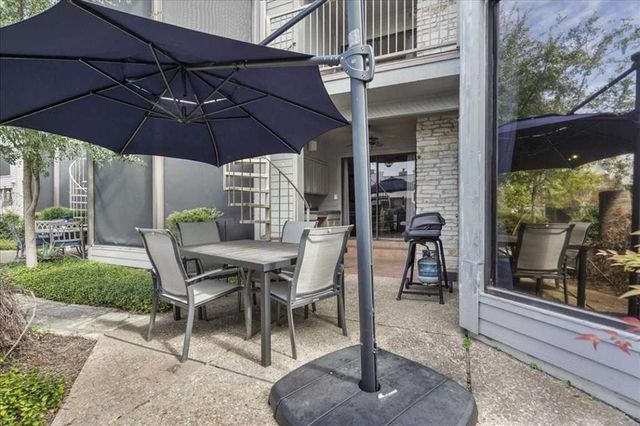 156 World Of Tennis SQ, Lakeway, TX 78738