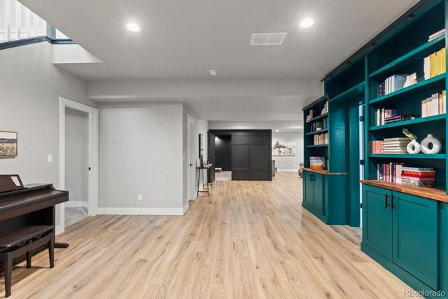 7043 S Uriah Street, Aurora, CO 80016