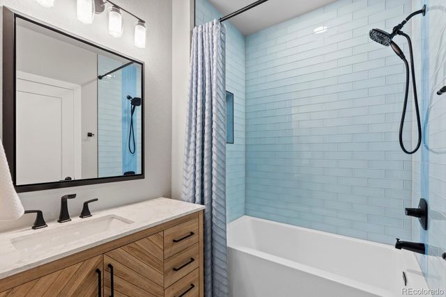 7043 S Uriah Street, Aurora, CO 80016