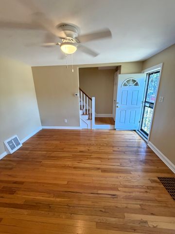 1140 W 112th Street 1, Chicago, IL 60643
