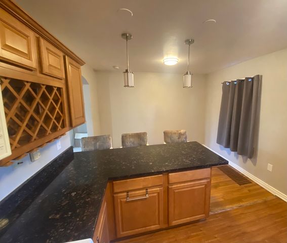 1140 W 112th Street 1, Chicago, IL 60643