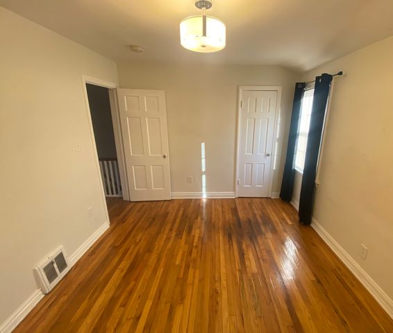1140 W 112th Street 1, Chicago, IL 60643