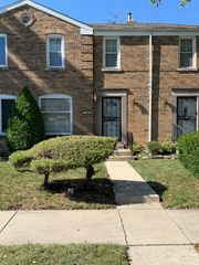 1140 W 112th Street 1, Chicago, IL 60643