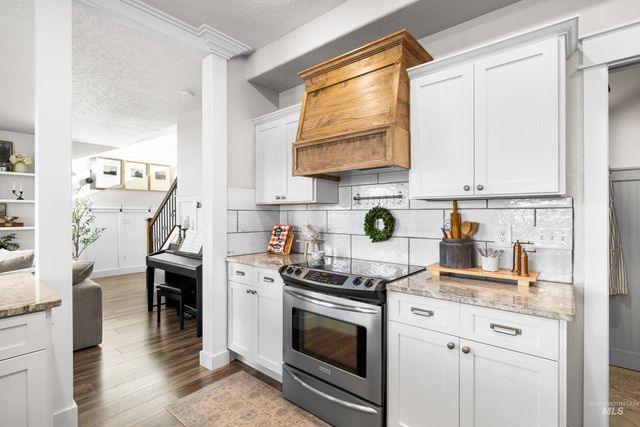 2311 S Rushmore Ct, Boise, ID 83709