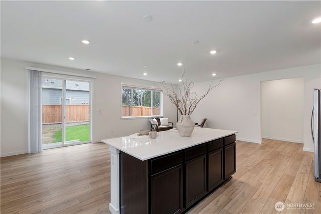 16911 127th Avenue Ct E, Puyallup, WA 98374