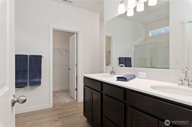 16911 127th Avenue Ct E, Puyallup, WA 98374