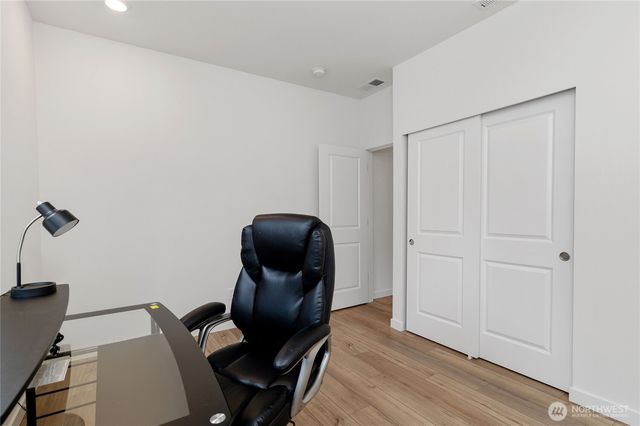 16911 127th Avenue Ct E, Puyallup, WA 98374