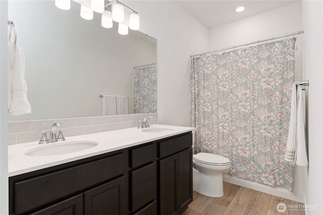 16911 127th Avenue Ct E, Puyallup, WA 98374