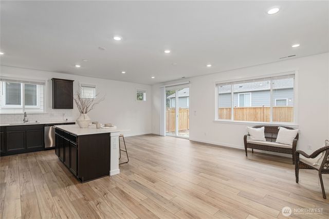 16911 127th Avenue Ct E, Puyallup, WA 98374