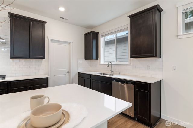 16911 127th Avenue Ct E, Puyallup, WA 98374