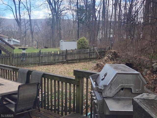 15 Marigold Rd, Vernon Twp., NJ 07418