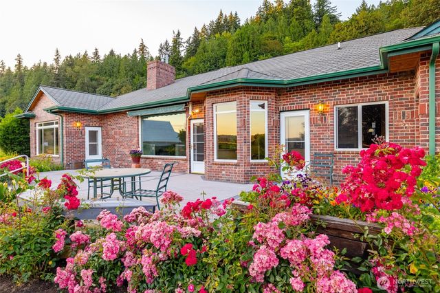2322 Pioneer Highway, Stanwood, WA 98292