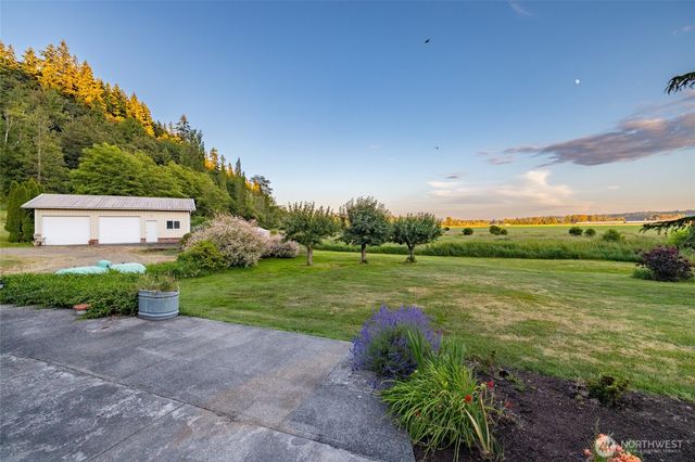 2322 Pioneer Highway, Stanwood, WA 98292