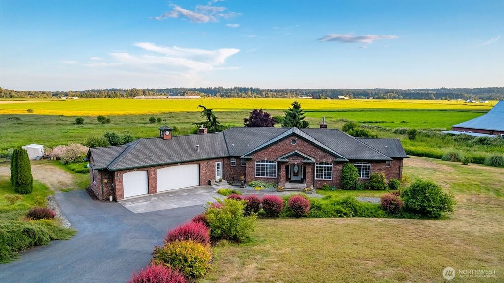 2322 Pioneer Highway, Stanwood, WA 98292