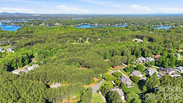 158 Blue Ridge Trail, Mooresville, NC 28117