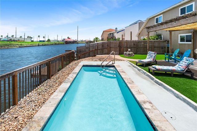 14318 CRUISER St A, Corpus Christi, TX 78418