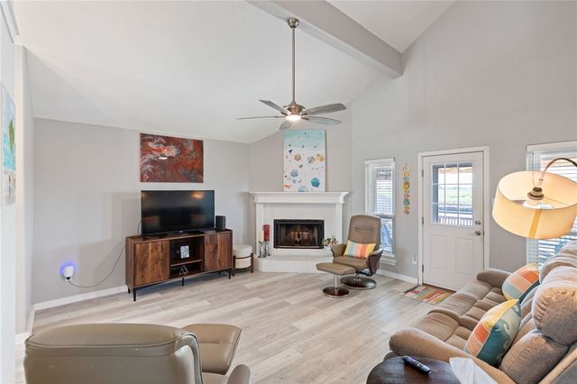 14318 CRUISER St A, Corpus Christi, TX 78418