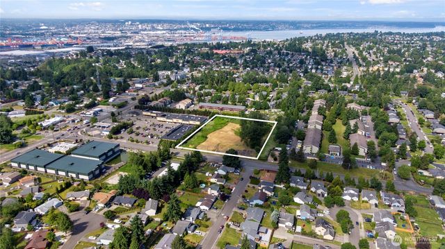 35415 SW 21st Ave, Federal Way, WA 98023