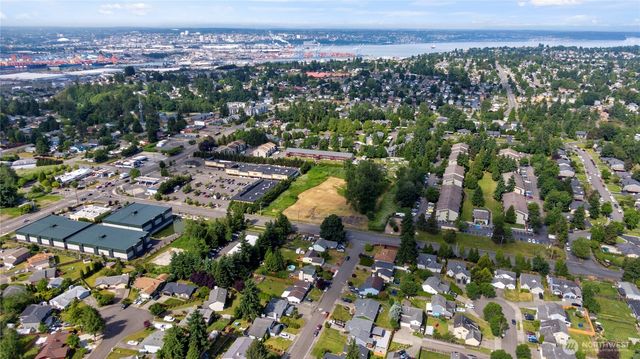 35415 SW 21st Ave, Federal Way, WA 98023