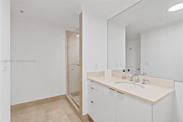 3400 SW 27th Ave 207, Miami, FL 33133