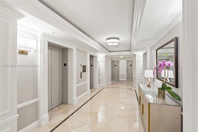 3400 SW 27th Ave 207, Miami, FL 33133