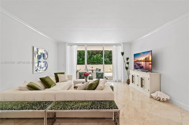 3400 SW 27th Ave 207, Miami, FL 33133