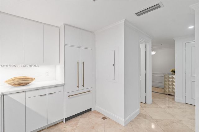 3400 SW 27th Ave 207, Miami, FL 33133