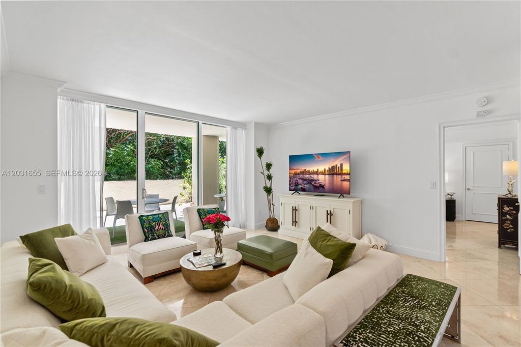 3400 SW 27th Ave 207, Miami, FL 33133
