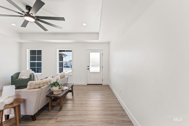 1330 19th Ave E, Jerome, ID 83338