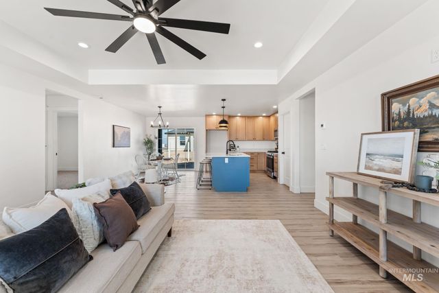 1330 19th Ave E, Jerome, ID 83338