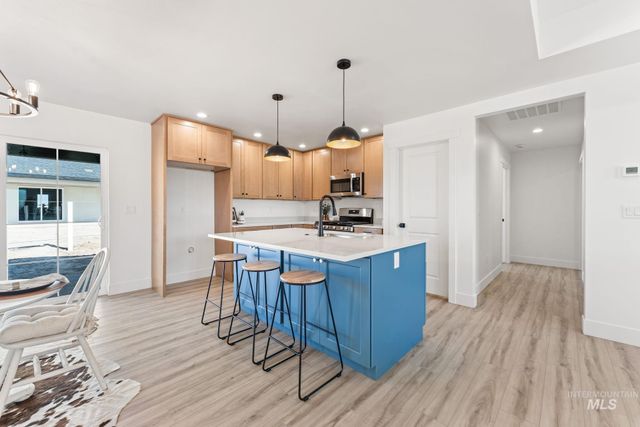 1330 19th Ave E, Jerome, ID 83338