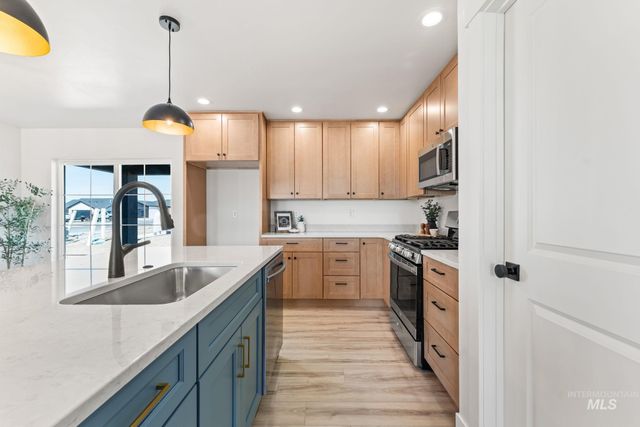 1330 19th Ave E, Jerome, ID 83338