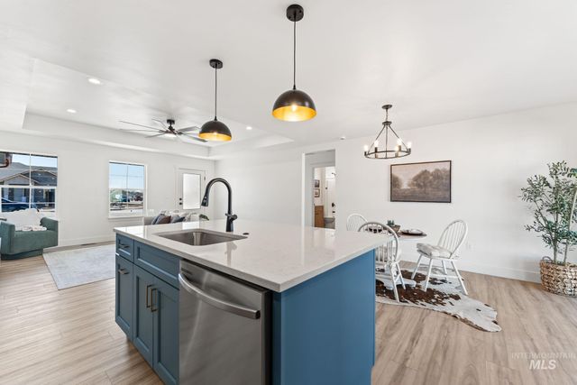 1330 19th Ave E, Jerome, ID 83338