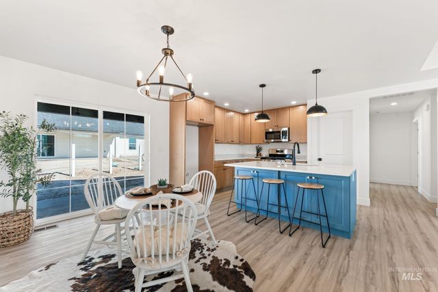 1330 19th Ave E, Jerome, ID 83338