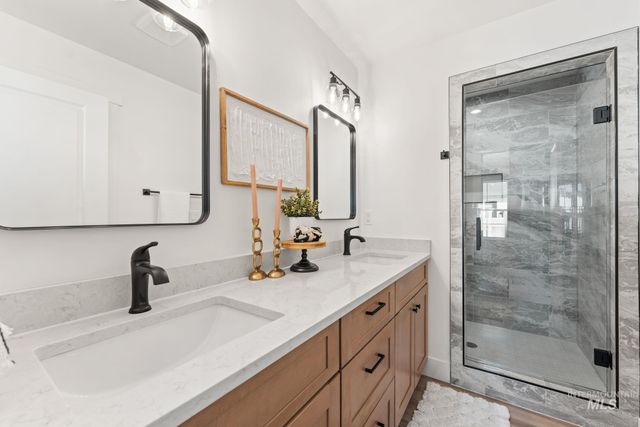 1330 19th Ave E, Jerome, ID 83338