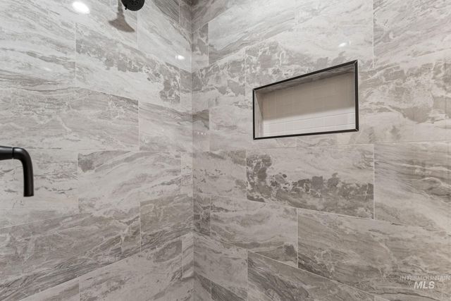 1330 19th Ave E, Jerome, ID 83338