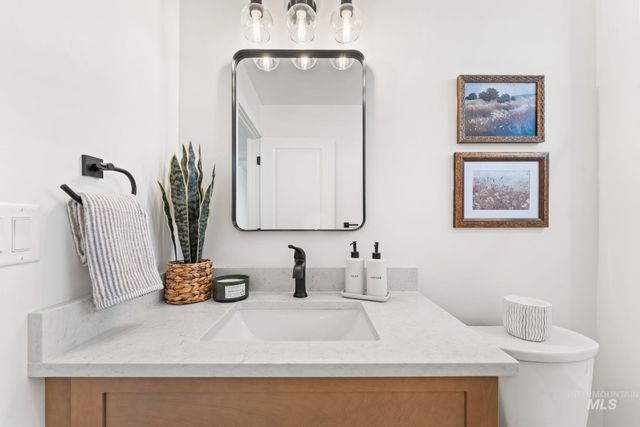 1330 19th Ave E, Jerome, ID 83338