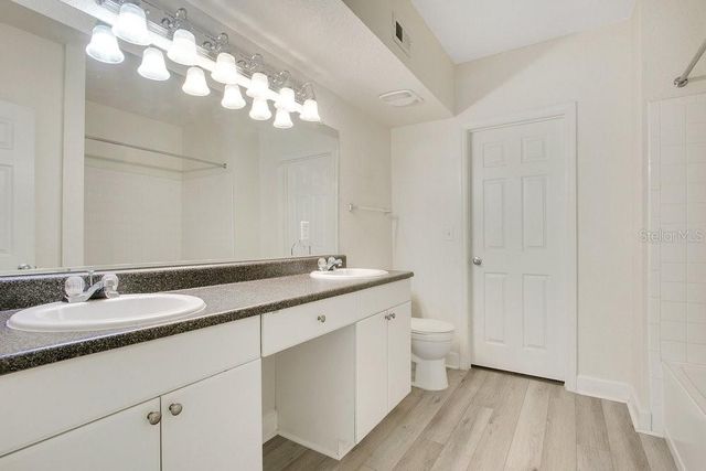 202 E SOUTH STREET 1049, Orlando, FL 32801