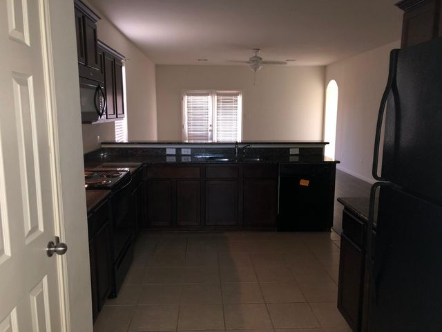 30826 W Lost Creek Boulevard, Magnolia, TX 77355