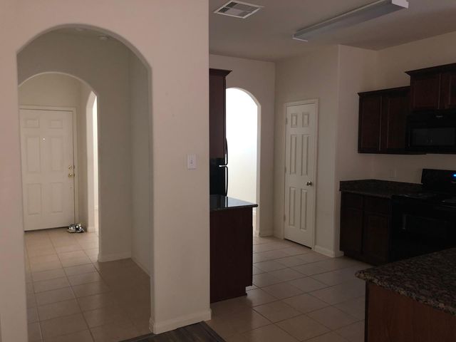 30826 W Lost Creek Boulevard, Magnolia, TX 77355