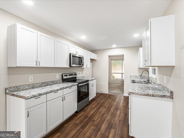 247 Smithstone Path, Fayetteville, GA 30214