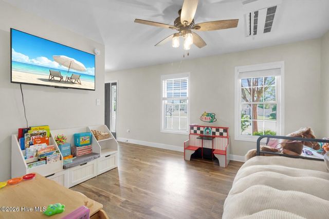 143 Tifton Circle, Cape Carteret, NC 28584