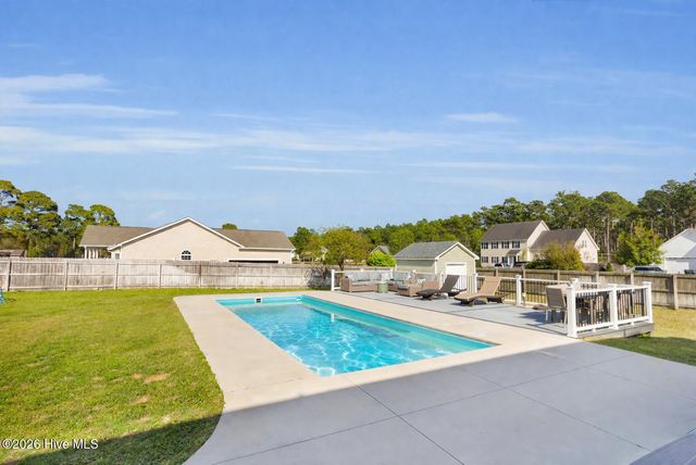 143 Tifton Circle, Cape Carteret, NC 28584