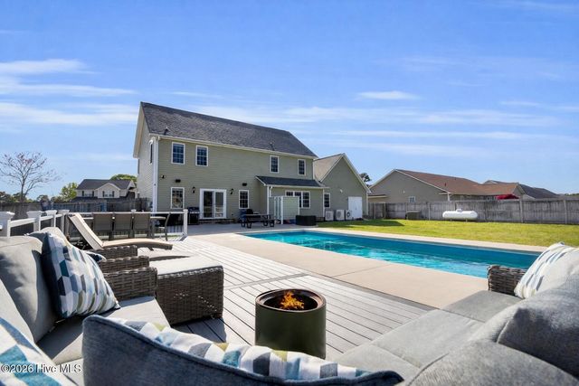 143 Tifton Circle, Cape Carteret, NC 28584