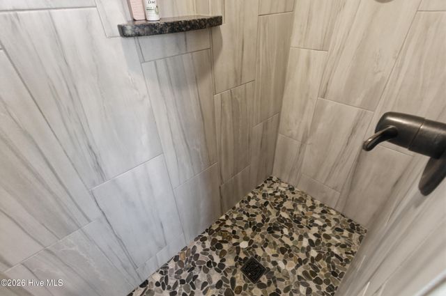 143 Tifton Circle, Cape Carteret, NC 28584