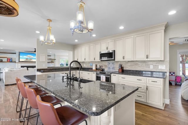 143 Tifton Circle, Cape Carteret, NC 28584