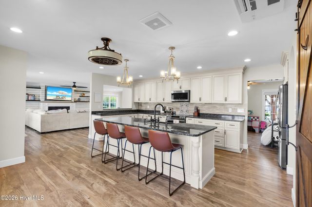 143 Tifton Circle, Cape Carteret, NC 28584