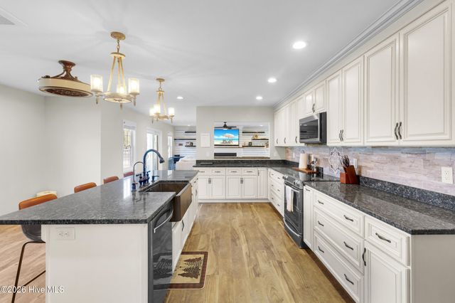 143 Tifton Circle, Cape Carteret, NC 28584